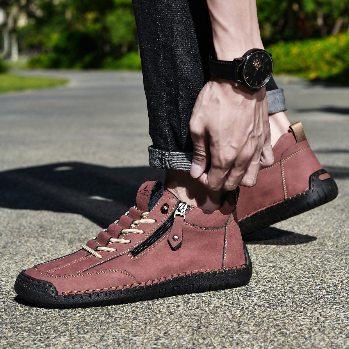 (🔥 Sleva 50 % – Nenechte si to ujít!) Kožené boty „Zero Fatigue“: Boční zip, podpora klenby a protiskluzová podrážka – Ergonomický design zmírňuje únavu.