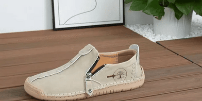 🐂 Pánské boty z telecí kůže, vyrobené v Austrálii 👞 Ručně šité, snadno se nazouvají a vyzouvají ✅ Podpora klenby, zmírnění bolesti – pohodlná chůze